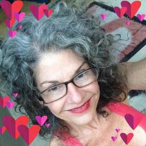 Meet your Posher, Debbie